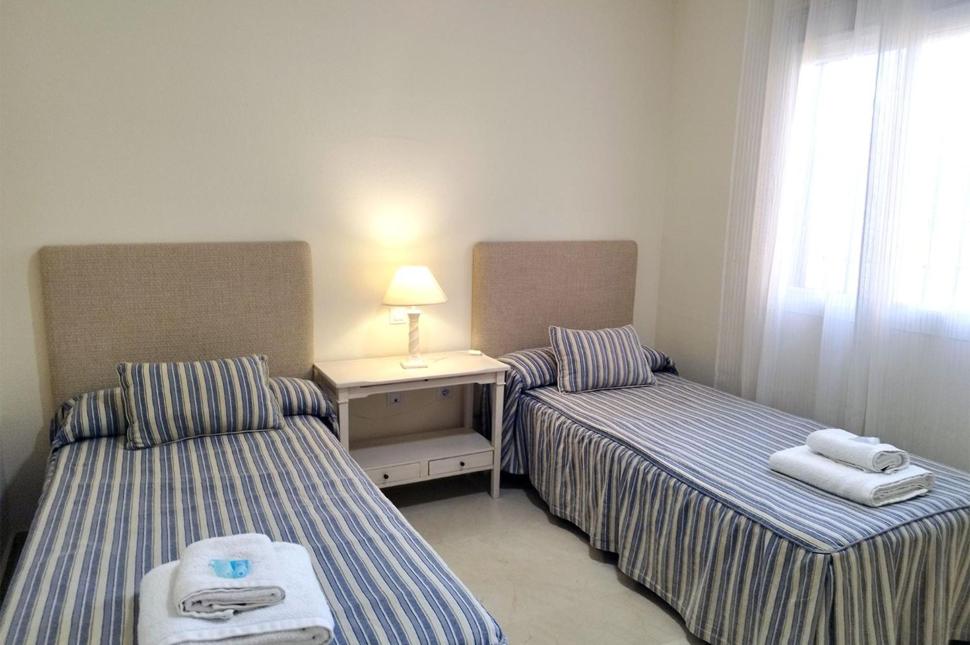 אסטפונה Apartamento Puertosol מראה חיצוני תמונה